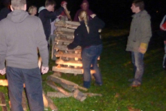 1-Holzstapel aufbauen